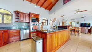 4584 – Tucan Tango House, Ojochal 11