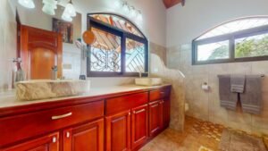 4584 – Tucan Tango House, Ojochal 28