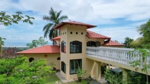 4584 – Tucan Tango House, Ojochal 32