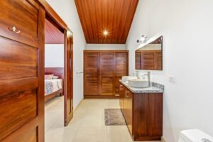 Luxury Home for Sale in Platanillo Costa Rica Valley Views – 201013 (31)
