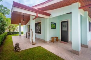 Villa Esmeralda Uvita House with Pool, Large Lot & Walkable Location – 201221 (20)