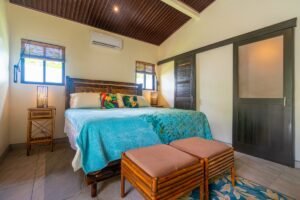 Villa Esmeralda Uvita House with Pool, Large Lot & Walkable Location – 201221 (25)