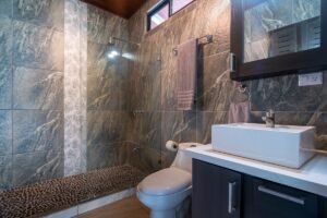 Villa Esmeralda Uvita House with Pool, Large Lot & Walkable Location – 201221 (27)