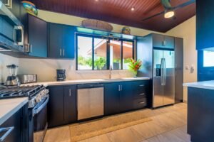 Villa Esmeralda Uvita House with Pool, Large Lot & Walkable Location – 201221 (5)