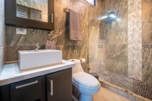 Villa Esmeralda Uvita House with Pool, Large Lot & Walkable Location – 201221 (6)