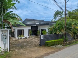 3-Bedroom Home in Uvita Costa Rica 5 Min to Beach (57)