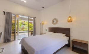 4-Bedroom Home in Uvita Near Whale’s Tail Beach Pool & Land (1)