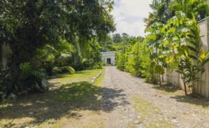 4-Bedroom Home in Uvita Near Whale’s Tail Beach Pool & Land (6)